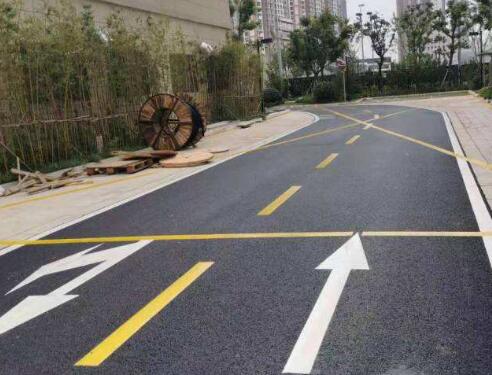 蘇州小區(qū)道路劃線哪家好？推薦江蘇中穎